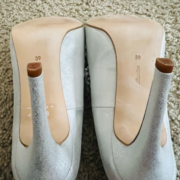 🤩 Silver heels new 🤩 - Picture 7 of 9